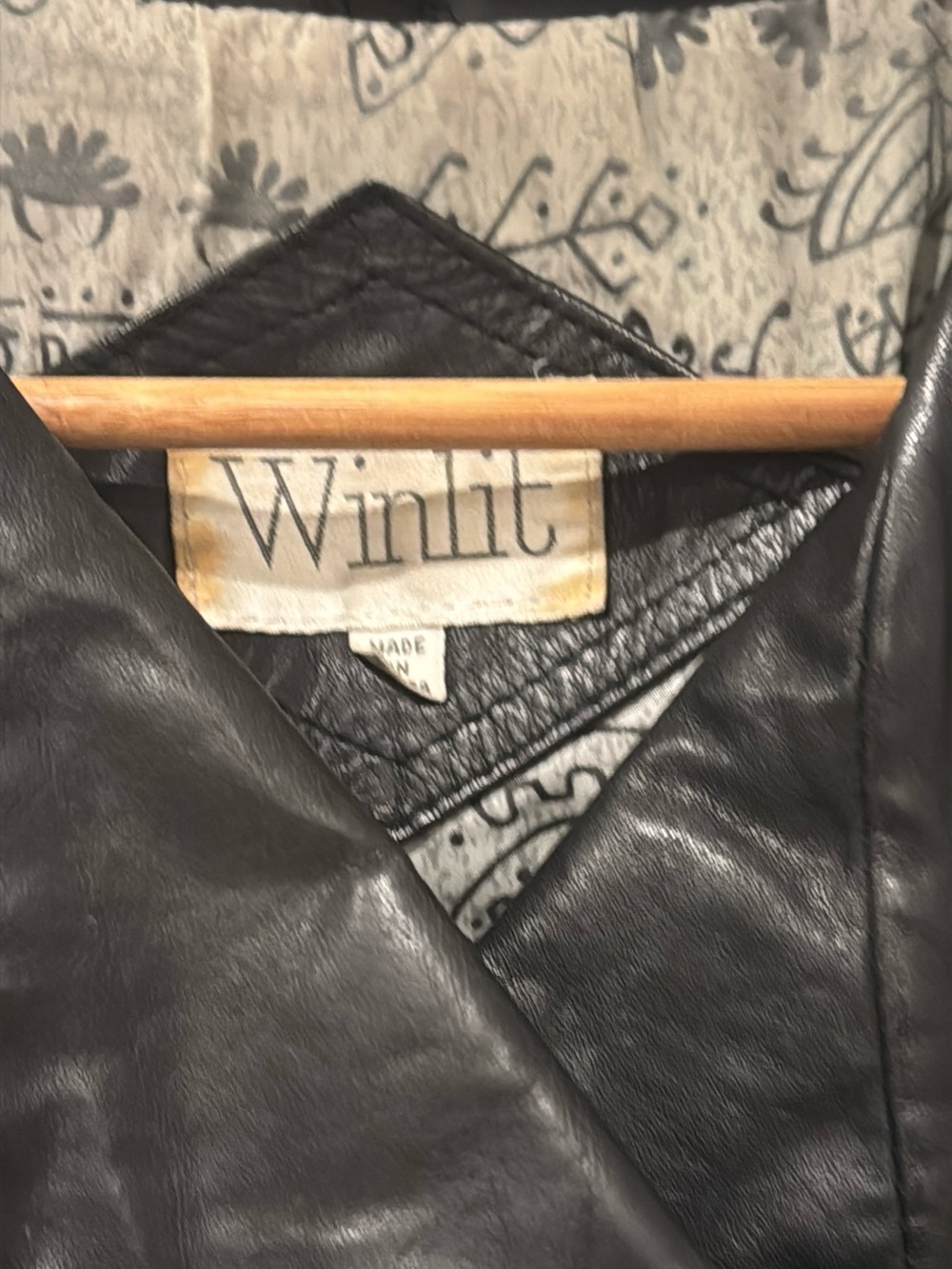 Vintage Black Med Winlit 100% Genuine Leather Jacket - Picture 4 of 17